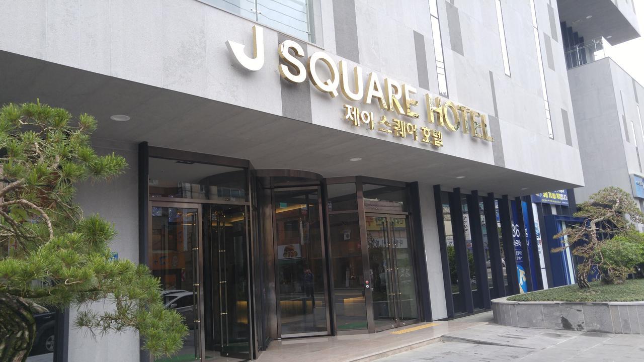 ג'ינג'ו J Square Hotel And Wedding מראה חיצוני תמונה
