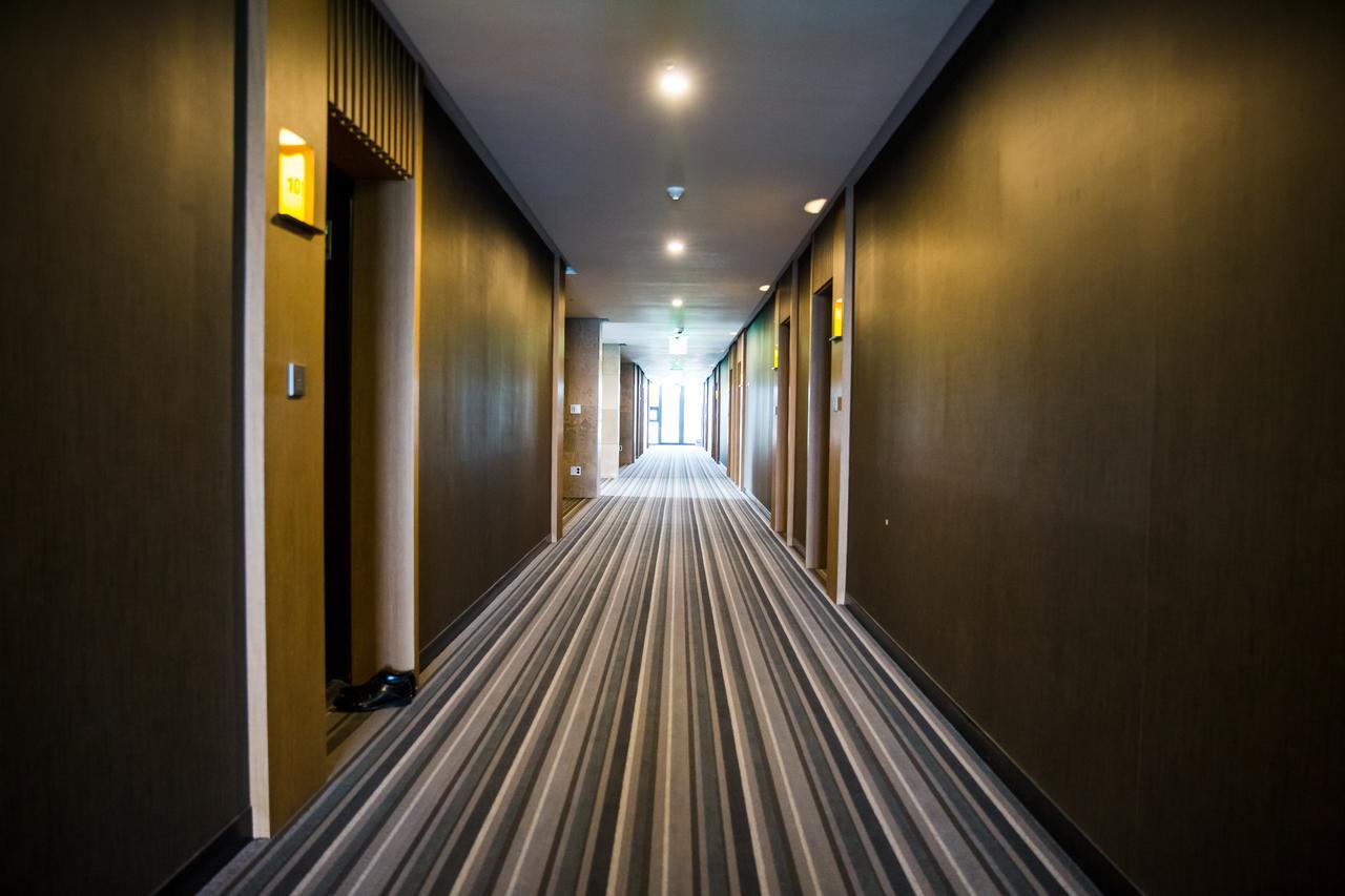 ג'ינג'ו J Square Hotel And Wedding מראה חיצוני תמונה