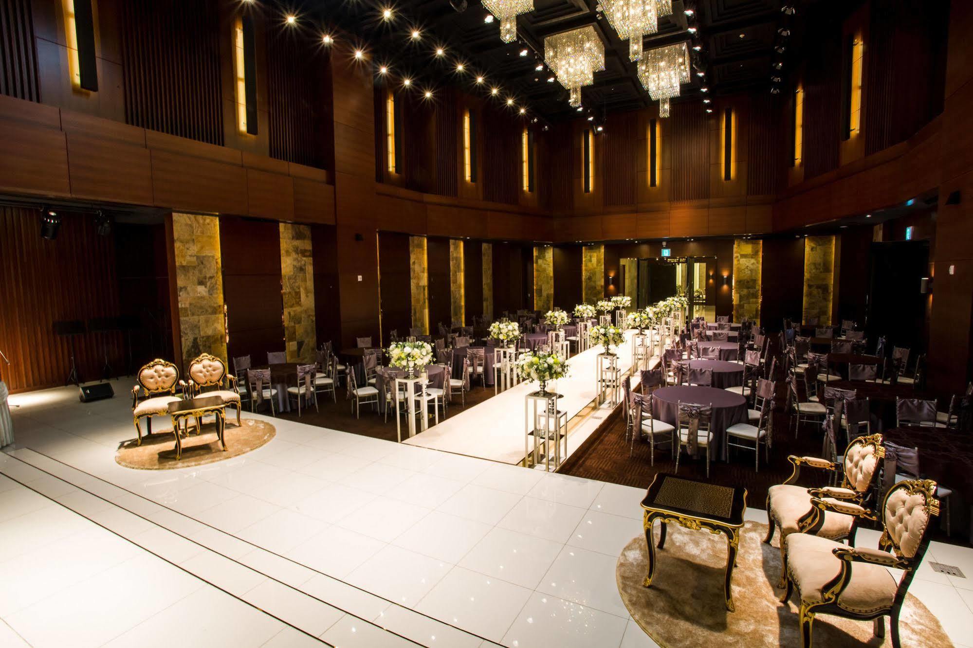 ג'ינג'ו J Square Hotel And Wedding מראה חיצוני תמונה